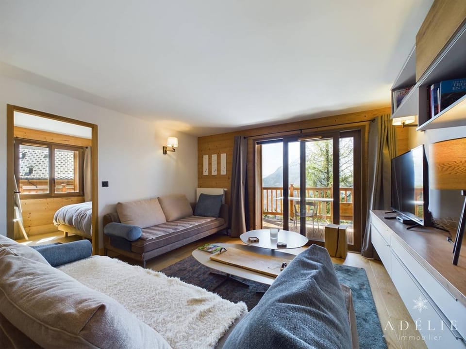 Luxueux Appartement 8 Pers, SPA, Près des Pistes, Parking, WIFI - FR-1-398-667 Apartment in Montvalezan