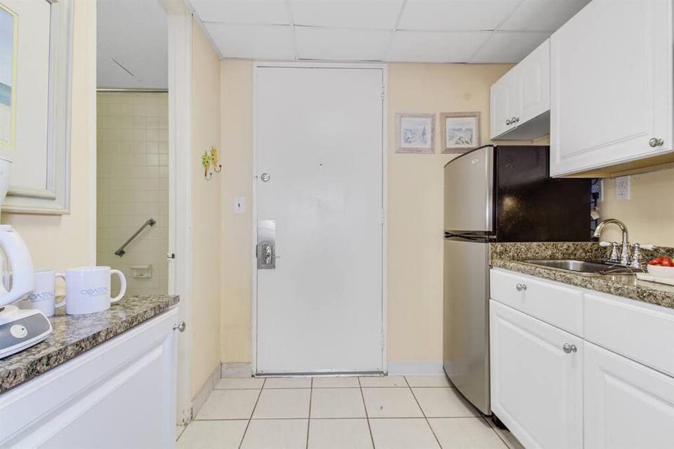 Comfortable Studio Suite with Full Kitchen! SJI 212 Apartment in Myrtle Beach