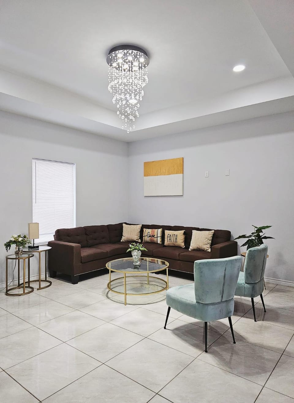 Beautiful apartment 9 min to Mercedes outlets Apartment in Weslaco
