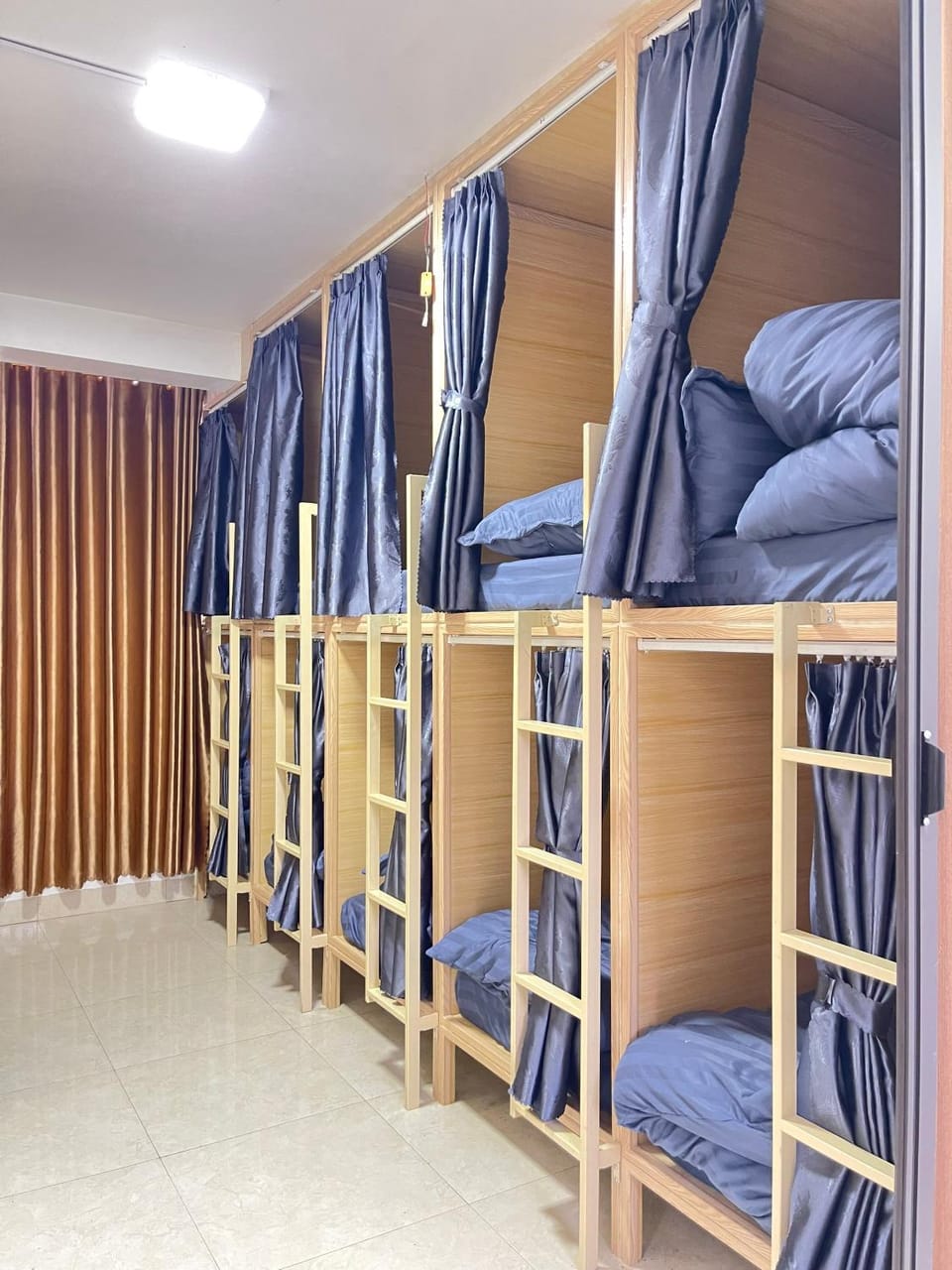 Nhat Sapa Hostel Capsule hotel in Laos