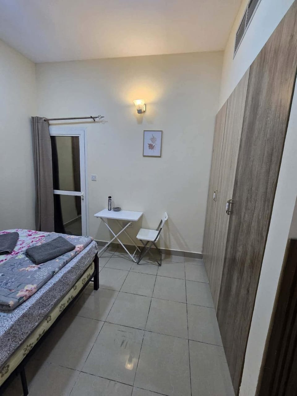 Cozy pods near dxb Bed and Breakfast in Dubai