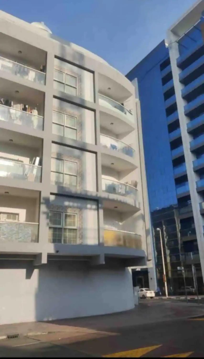 Cozy pods near dxb Bed and Breakfast in Dubai