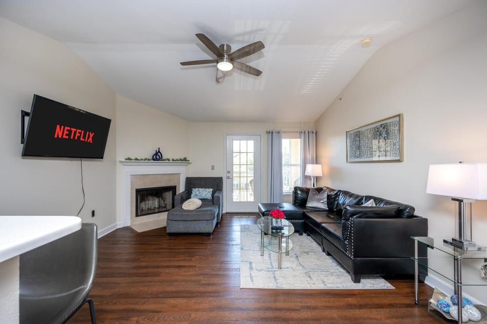TV and multimedia, Living room, Decorative detail