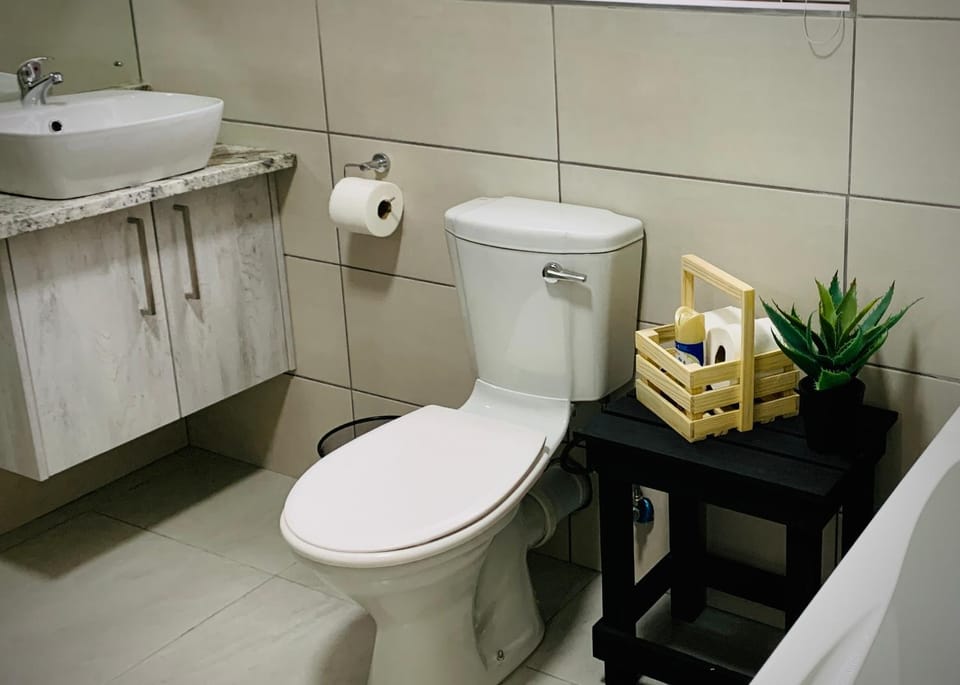 Toilet, Bathroom