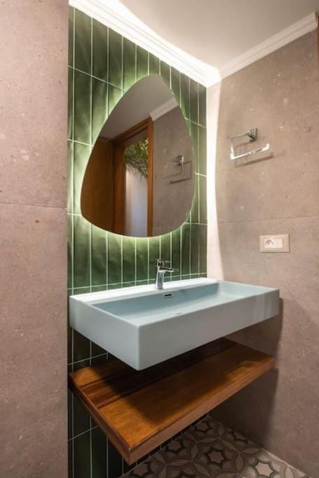 Titans Guesthouse Studio A Apartment in Africa