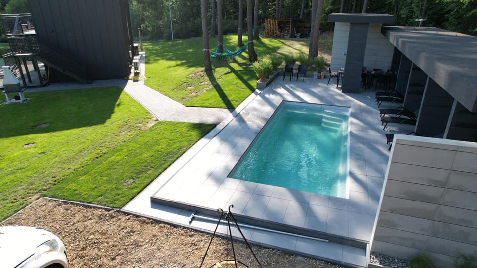 Garden, Swimming pool