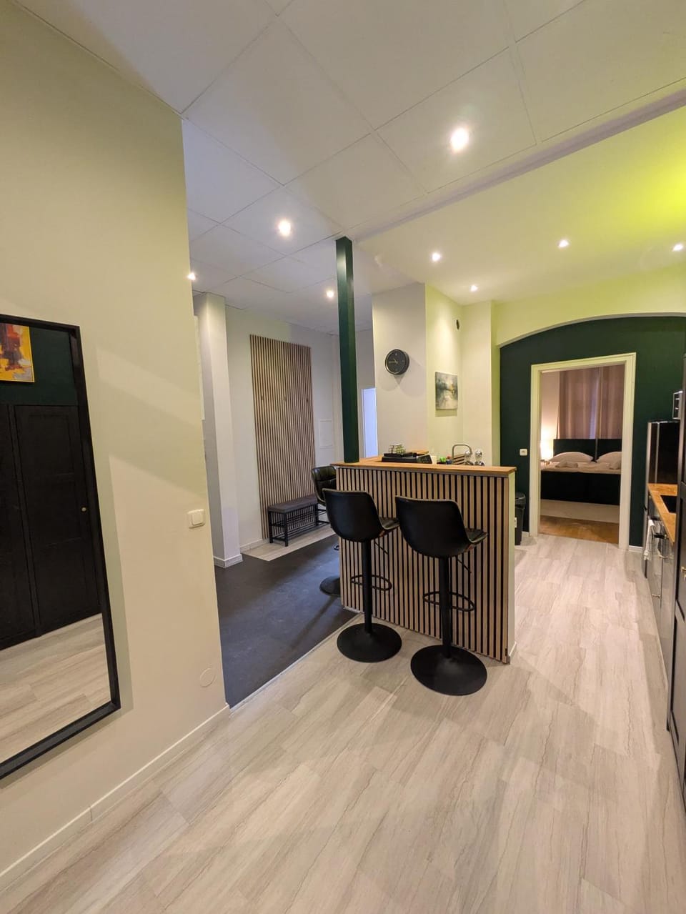 Kitchen or kitchenette