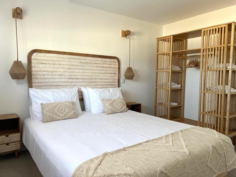 Bed, Bedroom, wardrobe