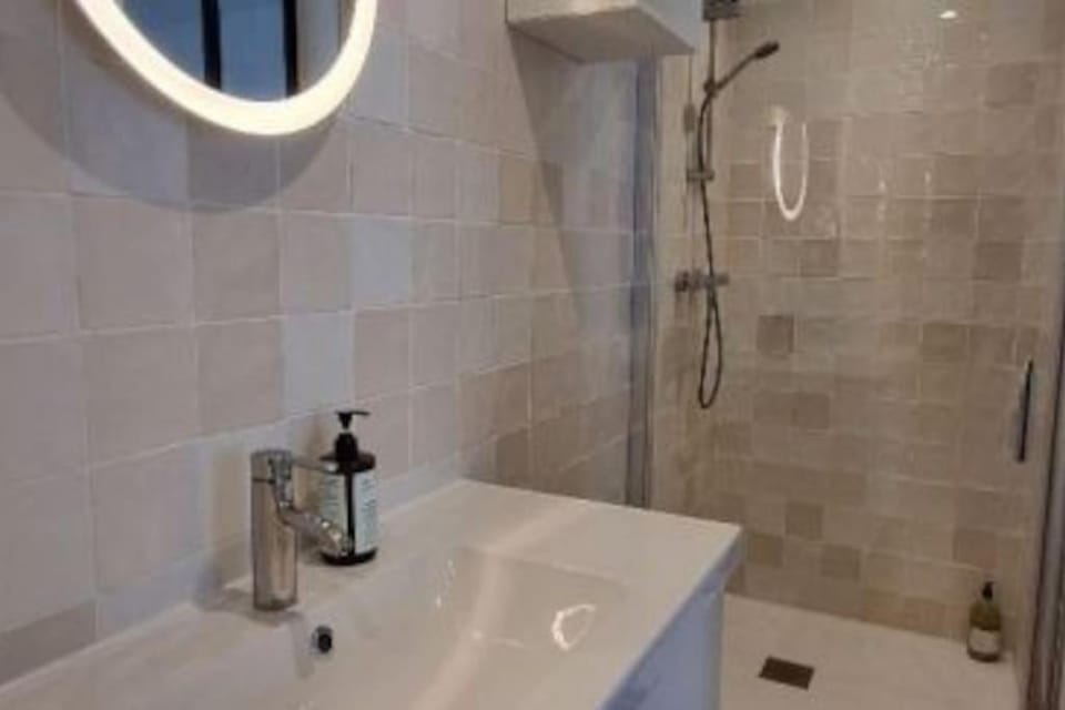 Bénodet au pied du port charmant Duplex neuf calme au cœur de la station Apartment in Bénodet