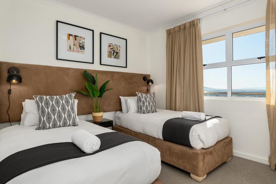 The Waves 1104 Apartment in Cape Town