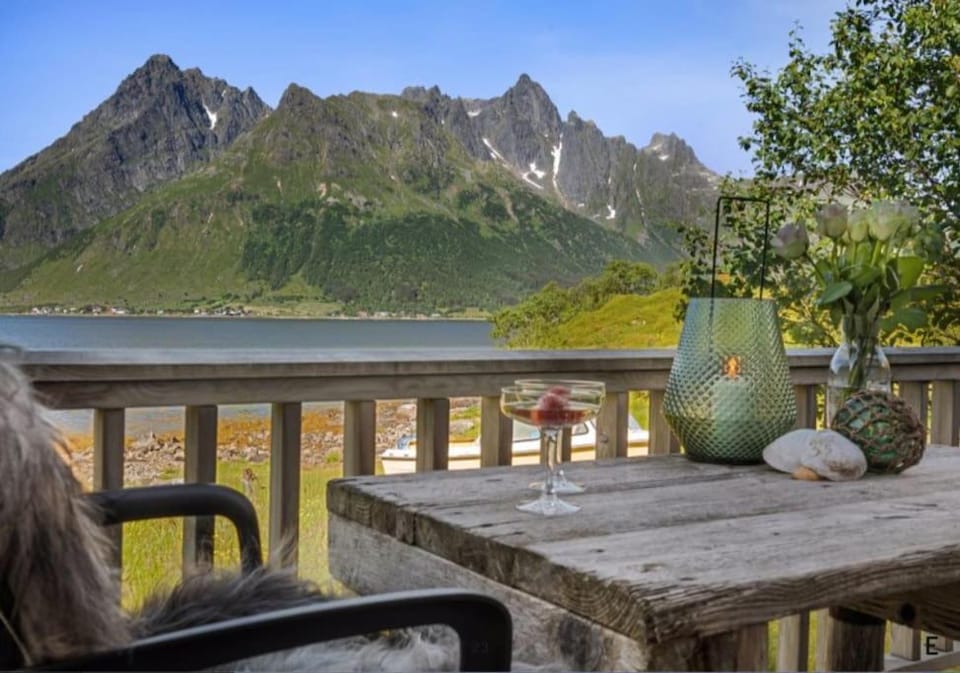 Sildpollnes Lodge House in Lofoten