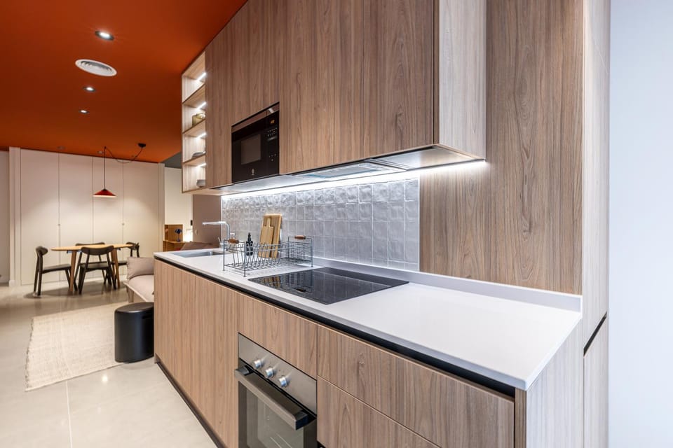 Kitchen or kitchenette, microwave, oven, stove