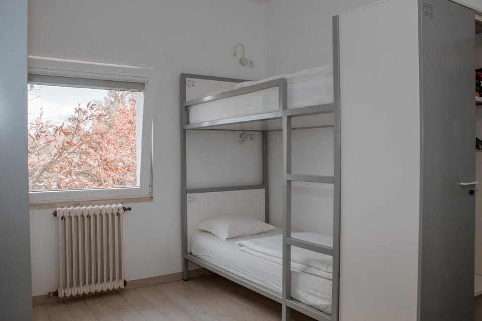 bunk bed