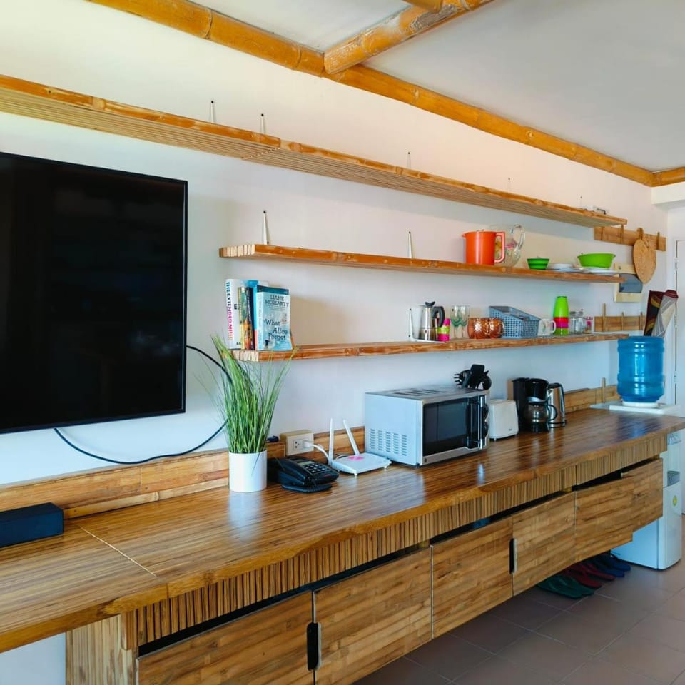 Gallardo Homestay at Marina Spatial Condo Apartment in Dumaguete