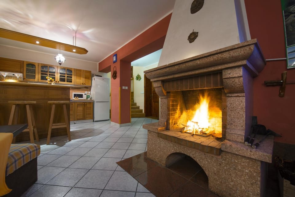 Property building, Communal lounge/ TV room, Communal kitchen