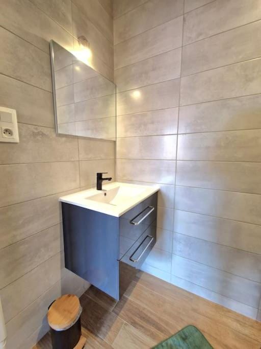 Pontarlier Centre Historique 3ème - Ma Petite Résa Apartment in Pontarlier