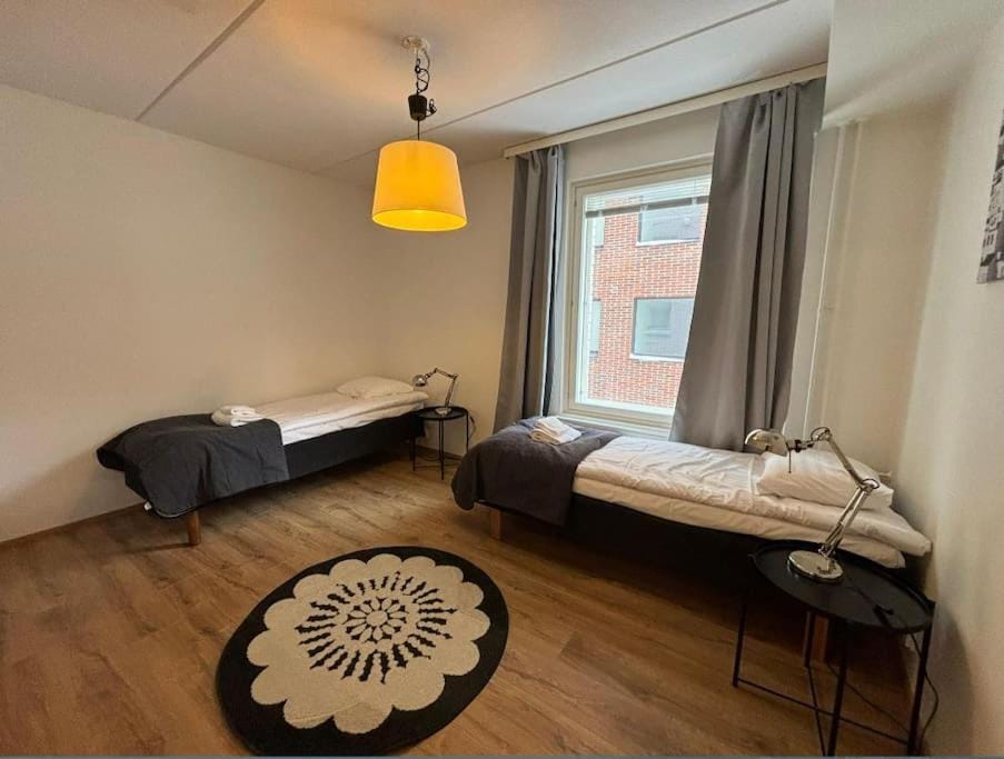 Kotimaailma Helsinki - Tilava kolmio Tikkurilassa Apartment in Helsinki