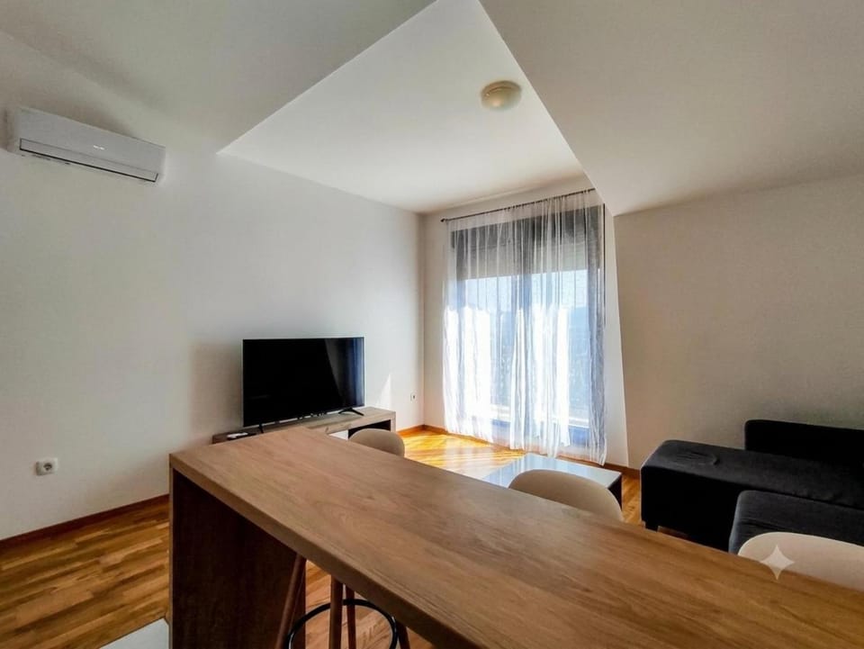 Modern Luxury Apartment with Private Garage Apartment in Podgorica