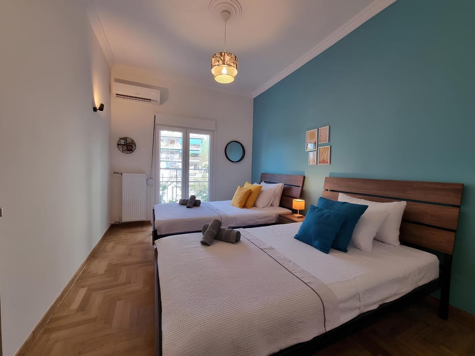 Bed, Bedroom, air conditioner