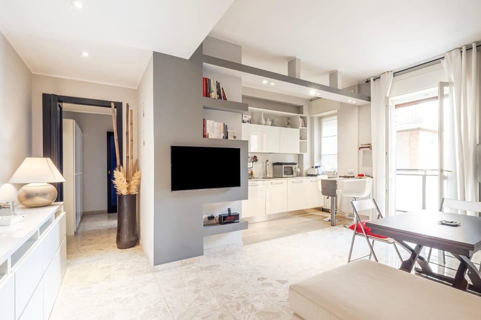 Kitchen or kitchenette, Living room