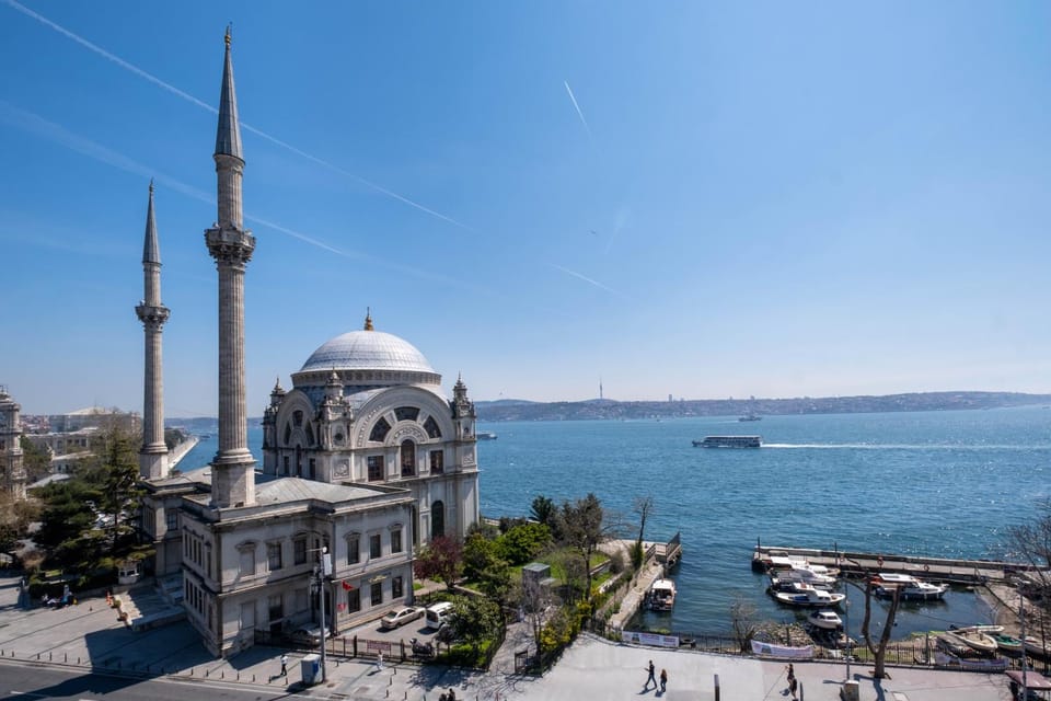City view, Landmark view, Sea view, Street view