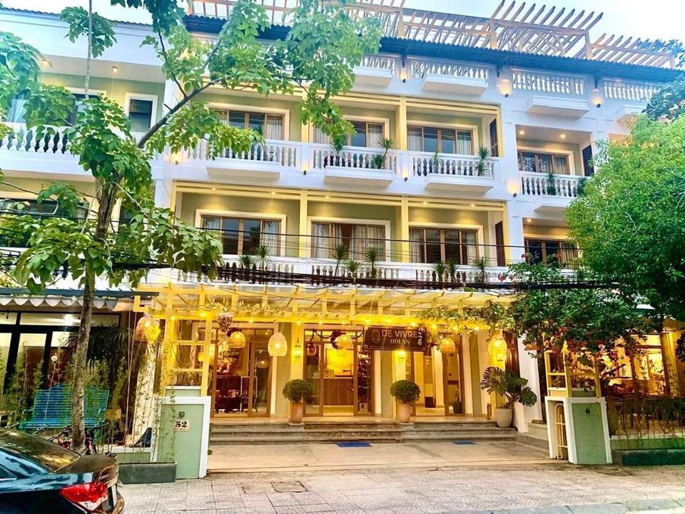 Property building, Facade/entrance