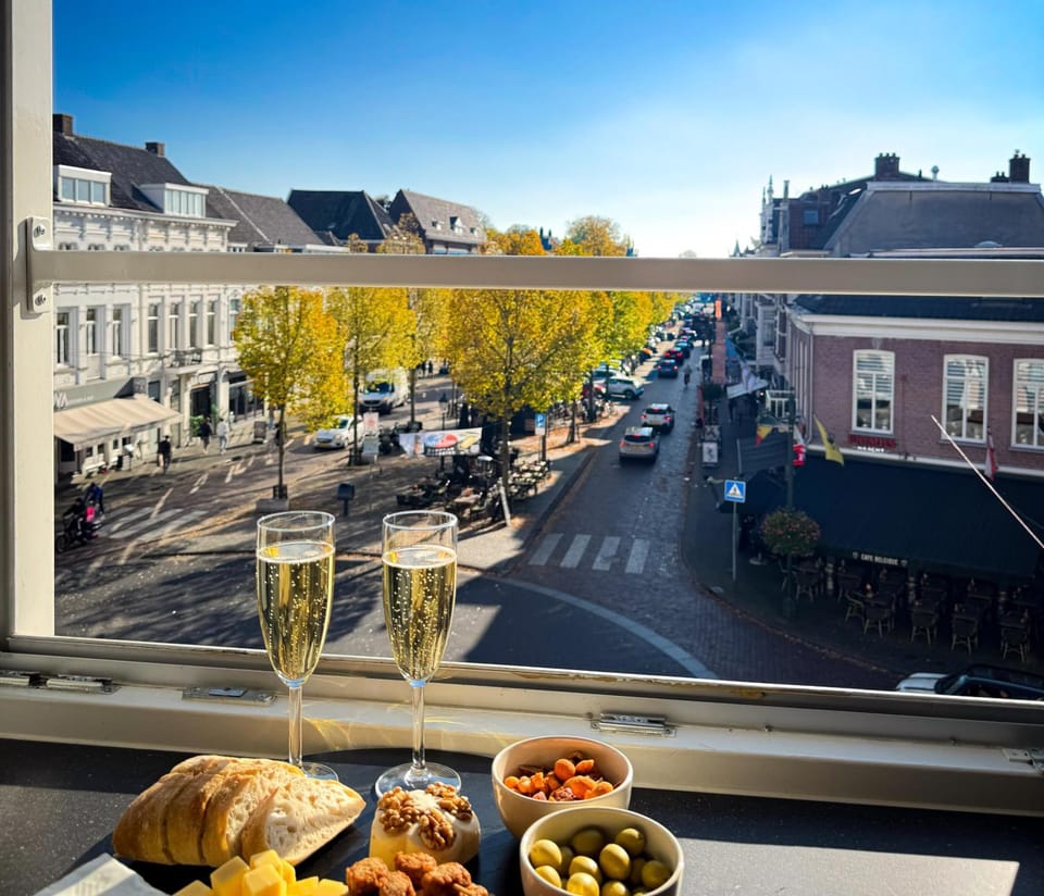 View (from property/room), City view