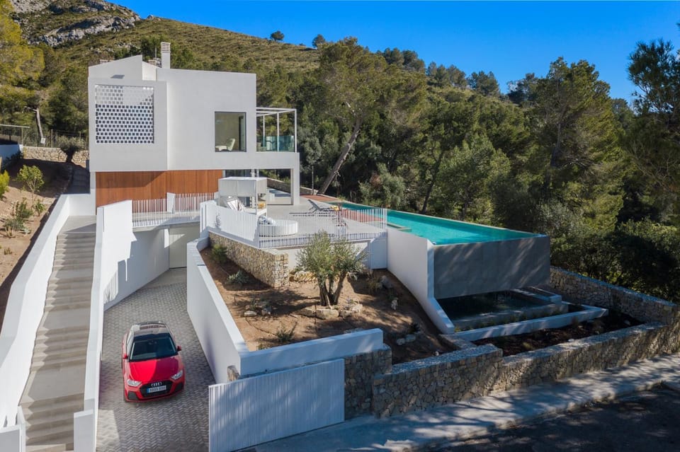 Property building, Pool view, Swimming pool