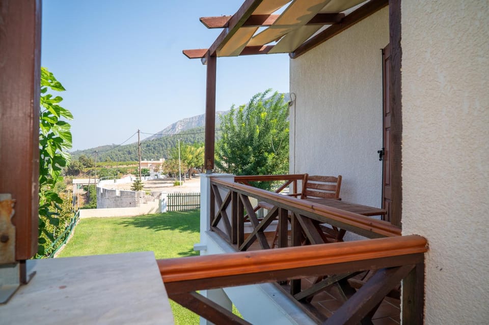 View (from property/room), Balcony/Terrace