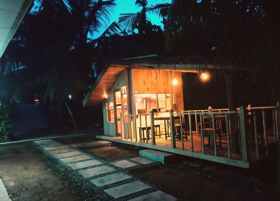 Property building, Restaurant/places to eat