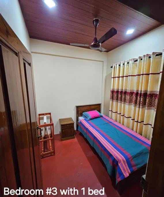 Lovely 4 bedroom top floor home in Kokkuvil East Apartment in Sri Lanka
