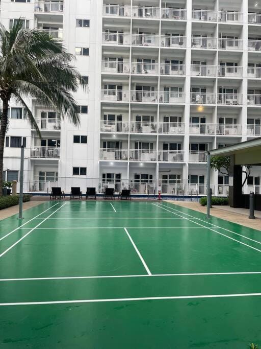 Tennis court