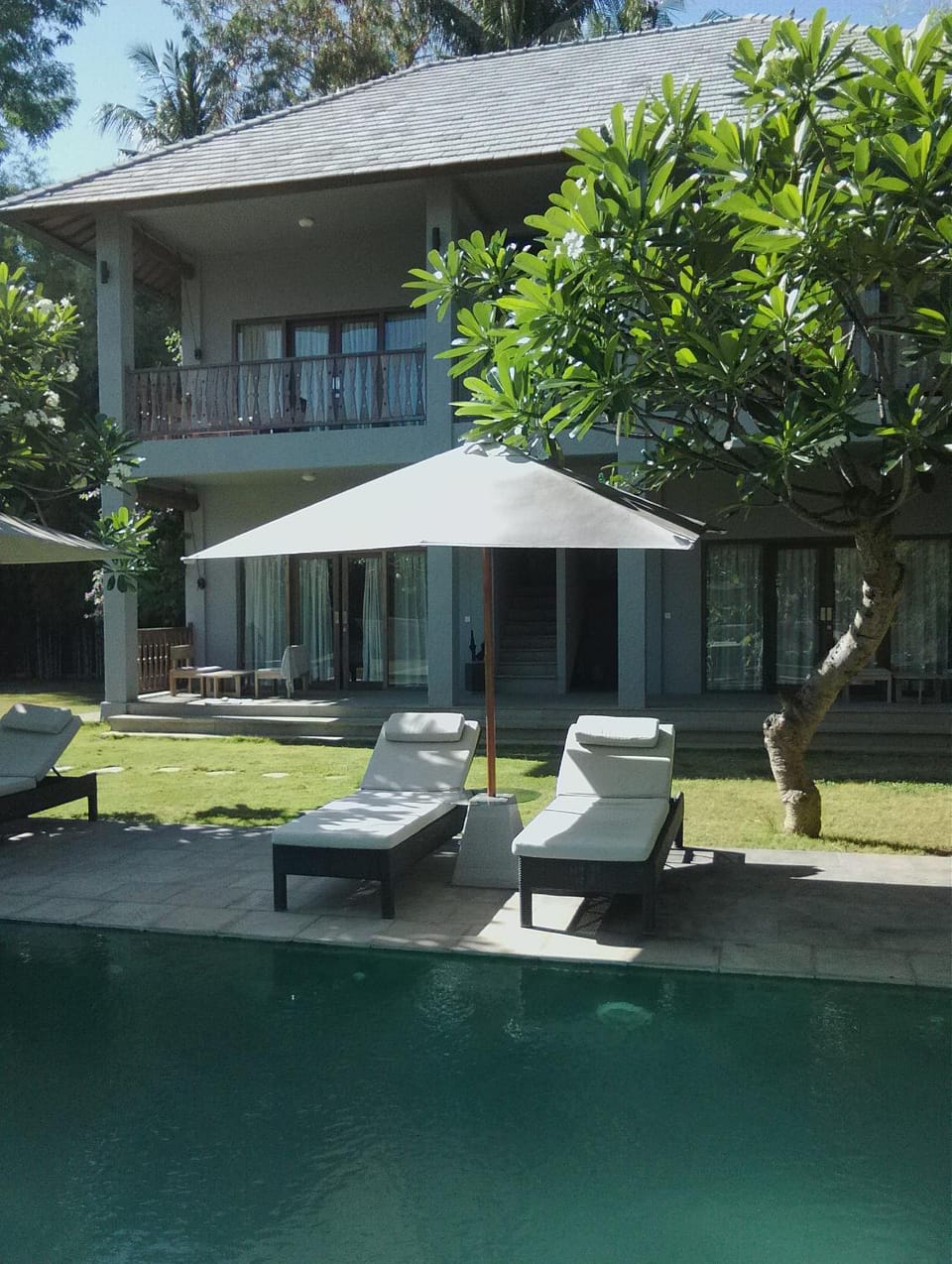 Facade/entrance, Day, Swimming pool