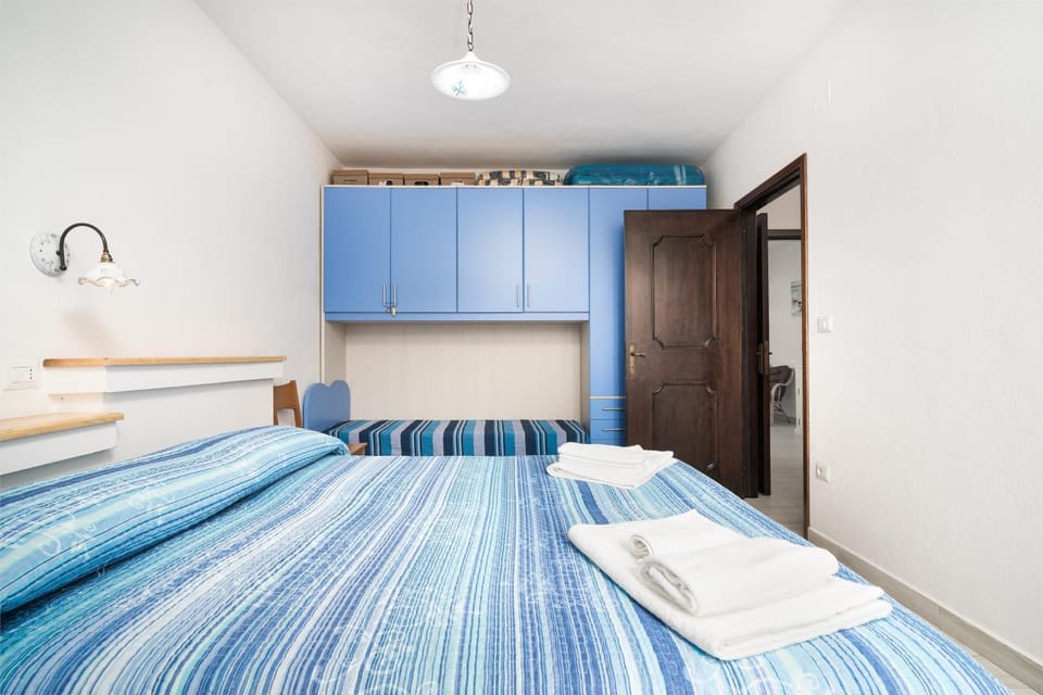 Property building, Living room, Bedroom