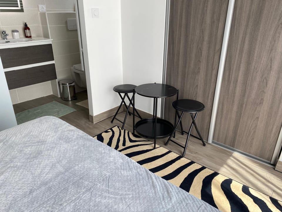 Studio et chambres V I P Bed and Breakfast in Occitanie