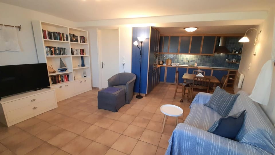 Mandora's Cozy Sea View Apartment Apartment in Lasithi