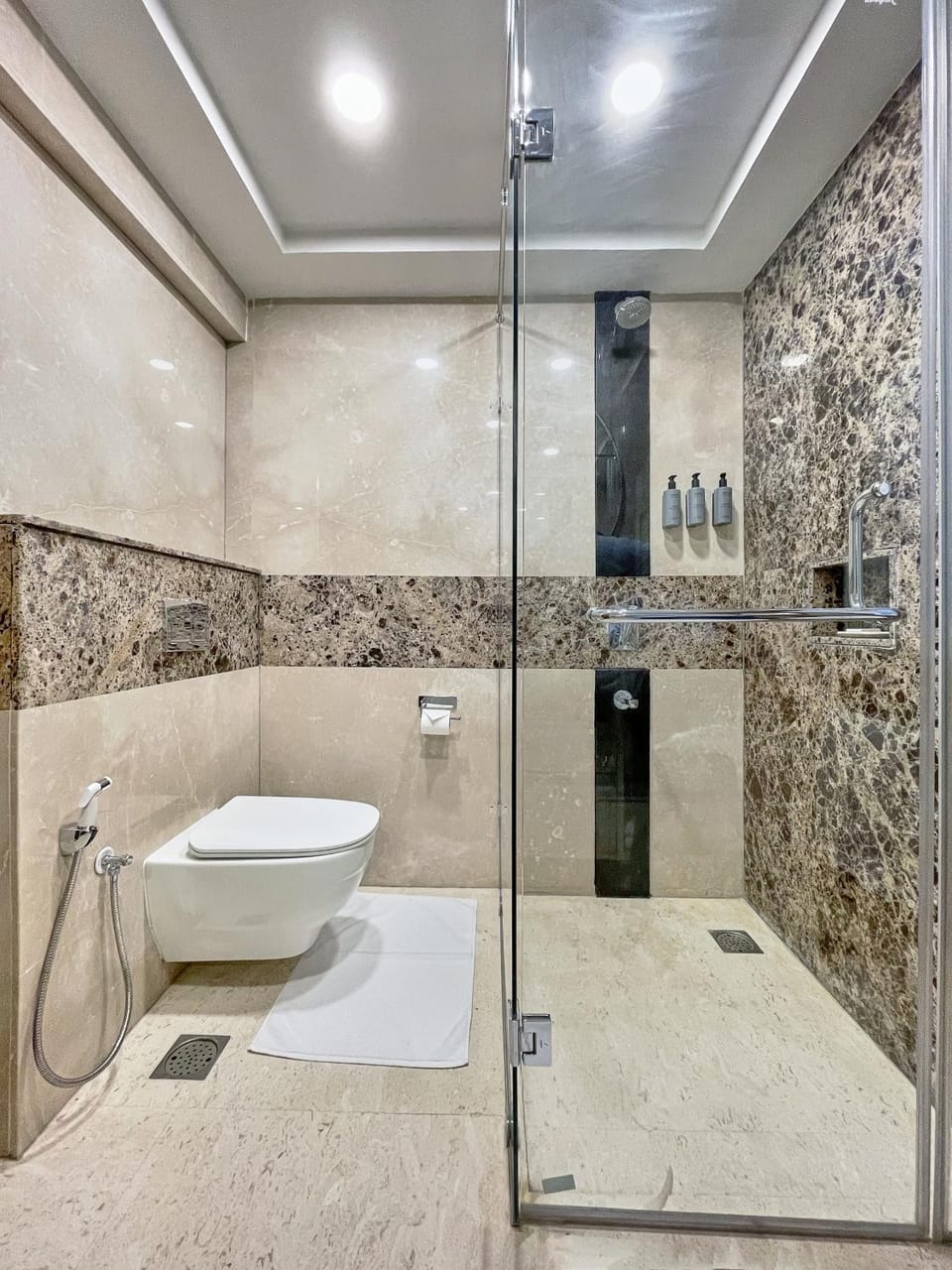 GoSavvy Executive Residences - Three Bedroom Apartment in Bengaluru