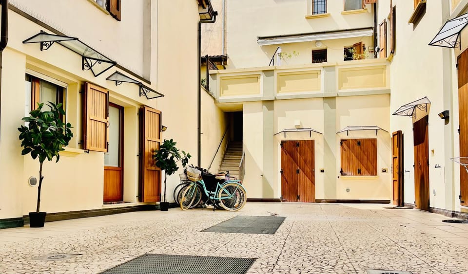Inner courtyard view