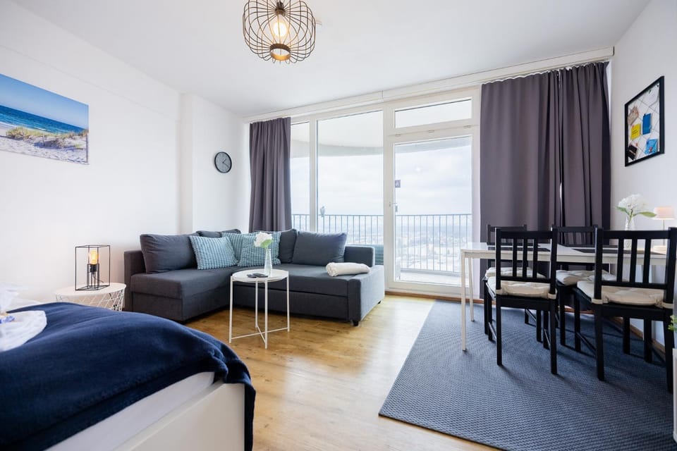Living room, Landmark view