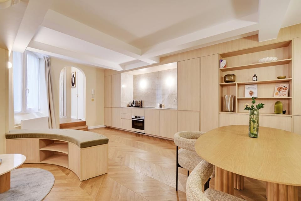 Living room, Dining area, Communal kitchen