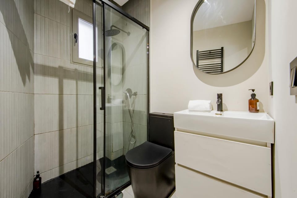 Shower, Bathroom
