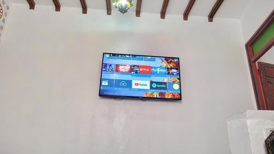 Communal lounge/ TV room, TV and multimedia