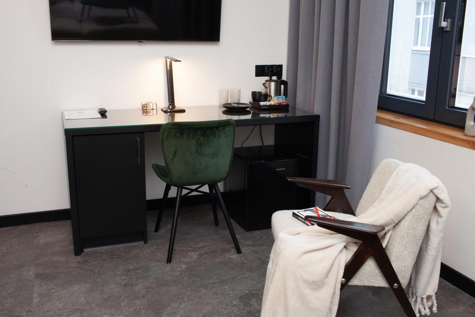TV and multimedia, Seating area