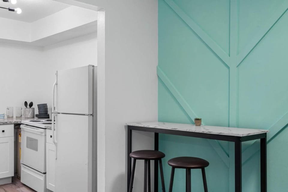 Focus On Luxury Premier South Tampa Apartment in Tampa