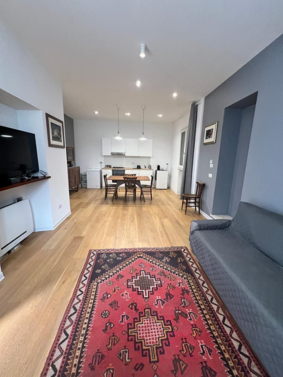 Communal lounge/ TV room, TV and multimedia, Kitchen or kitchenette, Living room, Seating area, Dining area, Evening entertainment