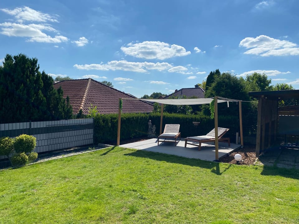Natural landscape, Garden, Garden view, sunbed