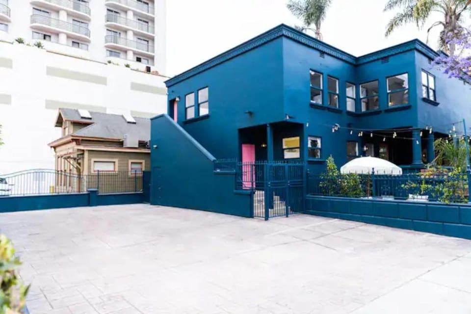 Bright, Spacious 4 BD in the Heart of Little Italy House in San Diego