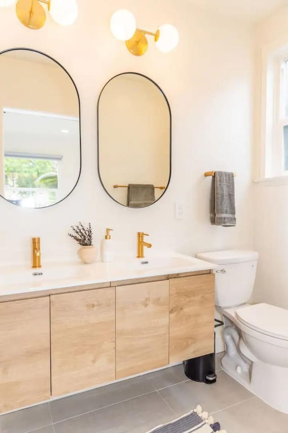 Cheerful 4BD Home in the Heart House in San Diego