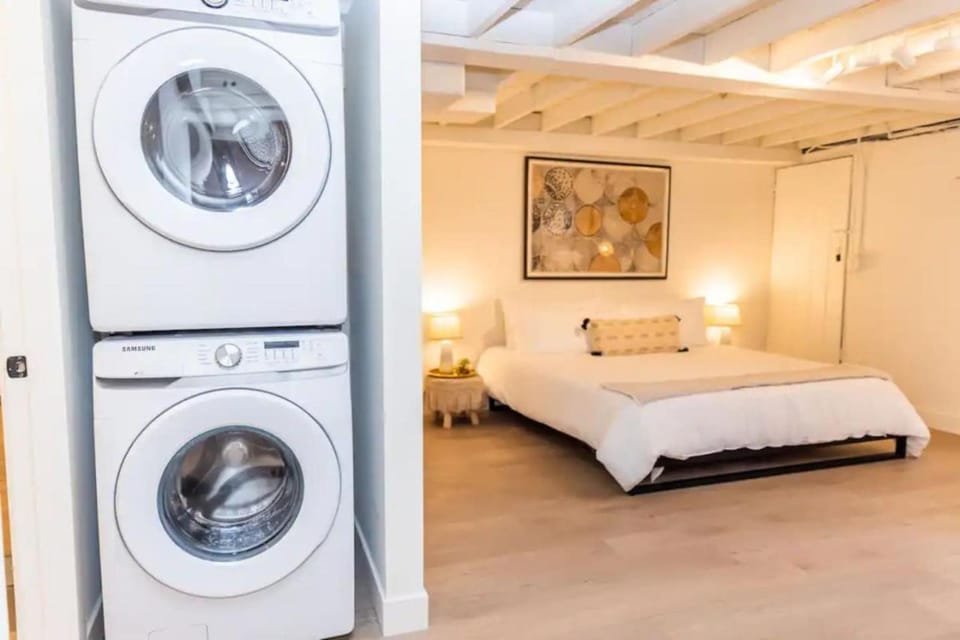 Lovely Studio in the Heart of Little Italy House in San Diego