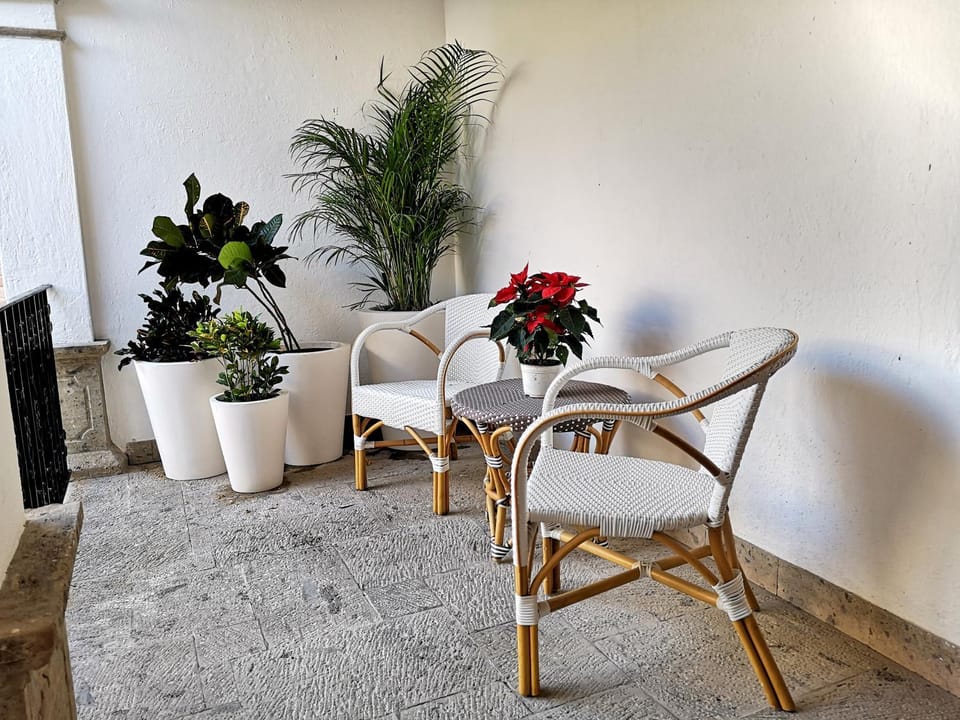 Seating area